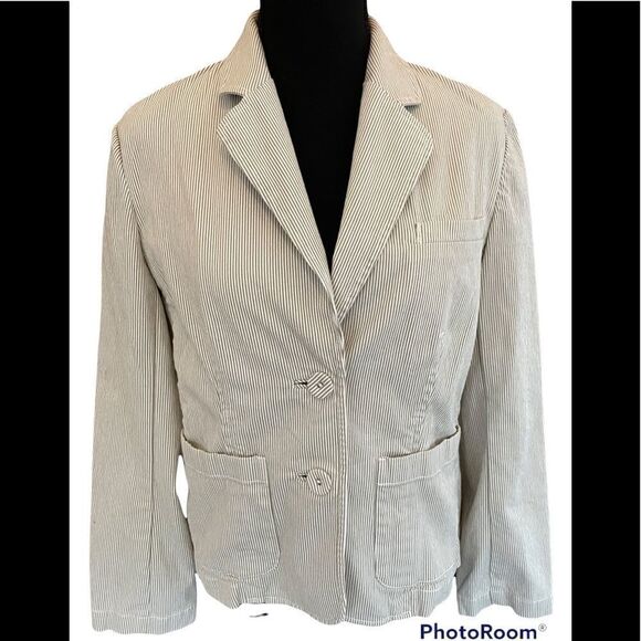 Talbots Petites Stretch tan/white striped covered button blazer, size 8. - Picture 1 of 7